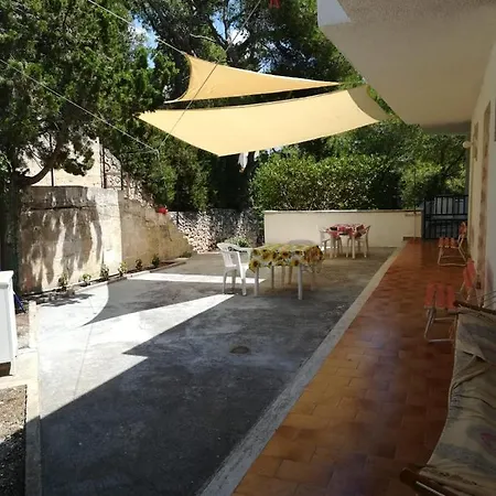 Bella Vista